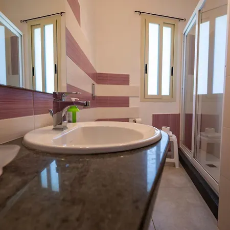 Apartament Villa Fontane Bianche *